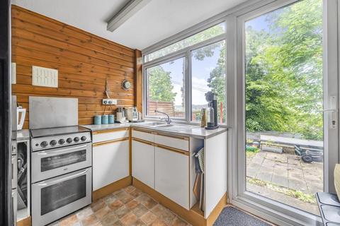 33 Broadlands Avenue, Chesham, HP5 1AJ