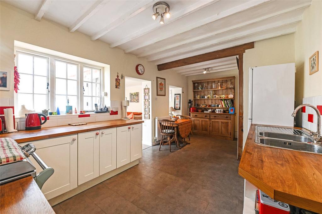 Kitchen/Breakfast Rm