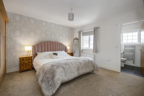 10 Freelands Way, Ratho, Newbridge, EH28 8JZ