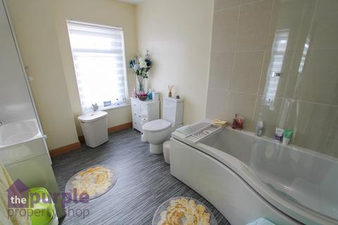 2 bedroom terraced house for sale, Tonge Moor Road, Bolton, BL2