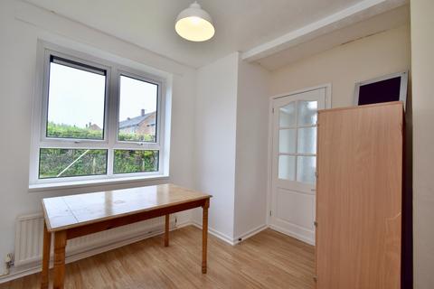 14 Dakyn Road, Leicester, LE5 2ED