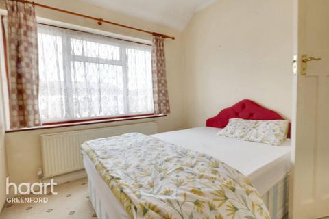 3 bedroom terraced house for sale, Maple Grove, Southall