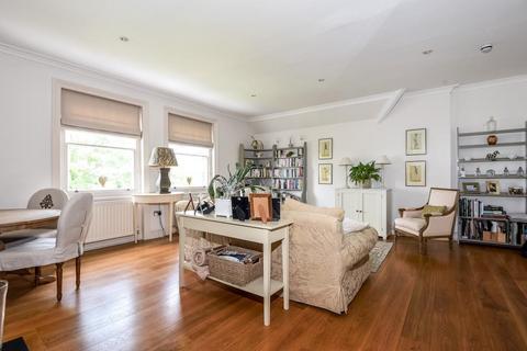 2 bedroom flat for sale, Netherhall Gardens, London, NW3