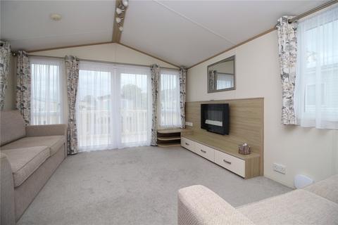 2 bedroom park home for sale, Field Place, Naish Estate, Barton On Sea, BH25