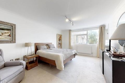 3 bedroom flat for sale, Sheringham,  St Johns Wood,  NW8