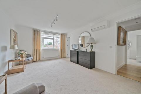 3 bedroom flat for sale, Sheringham,  St Johns Wood,  NW8