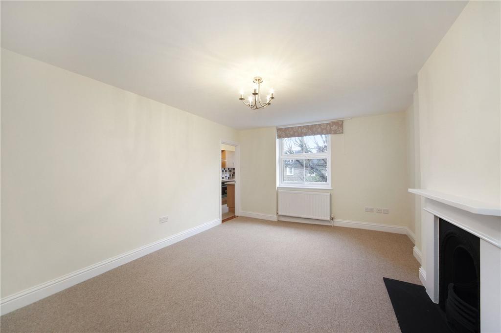 Leamington Road Villas, London, W11 2 bed apartment for sale £725,000