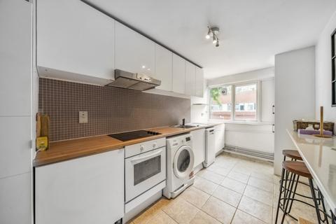 2 bedroom flat to rent, Banbury Street London SW11