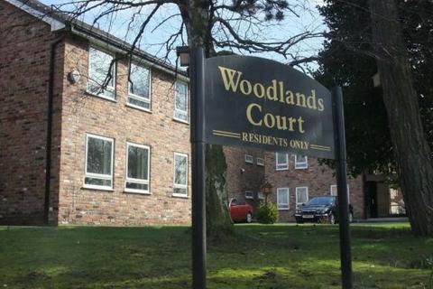 2 bedroom apartment for sale, Woodlands Court, Woodlands Parkway, Timperley