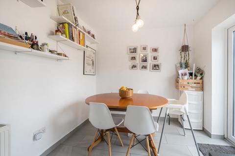 14 Binscombe Crescent, Godalming, GU7 3RB