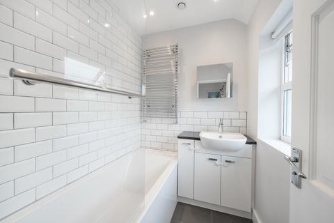 14 Binscombe Crescent, Godalming, GU7 3RB