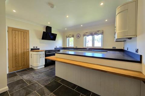 51 Bay View Road, Northam, Bideford, EX39 1BH