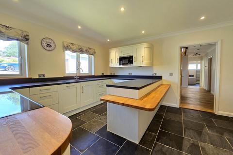 51 Bay View Road, Northam, Bideford, EX39 1BH