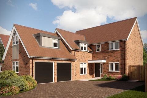 4 bedroom detached house for sale, Spalding Way, Chelmondiston