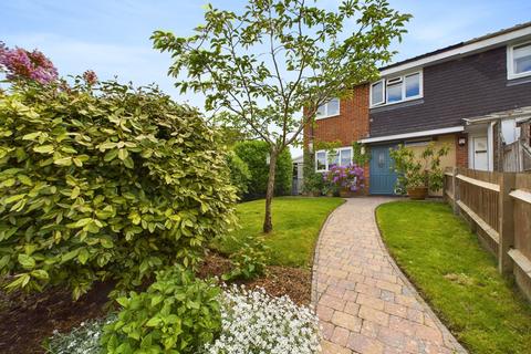 38 Larch Road, Headley Down, Bordon, GU35 8AS