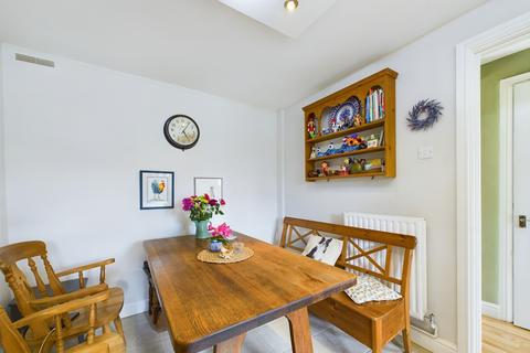 38 Larch Road, Headley Down, Bordon, GU35 8AS
