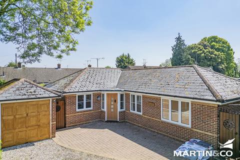 2 bedroom detached bungalow for sale, Chequers Road, Writtle