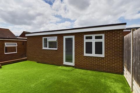 4 bedroom semi-detached bungalow for sale, Hearsall Avenue, Stanford-le-Hope, SS17