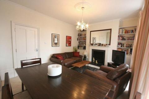 3 bedroom flat to rent, Kingsland Road, Haggerston