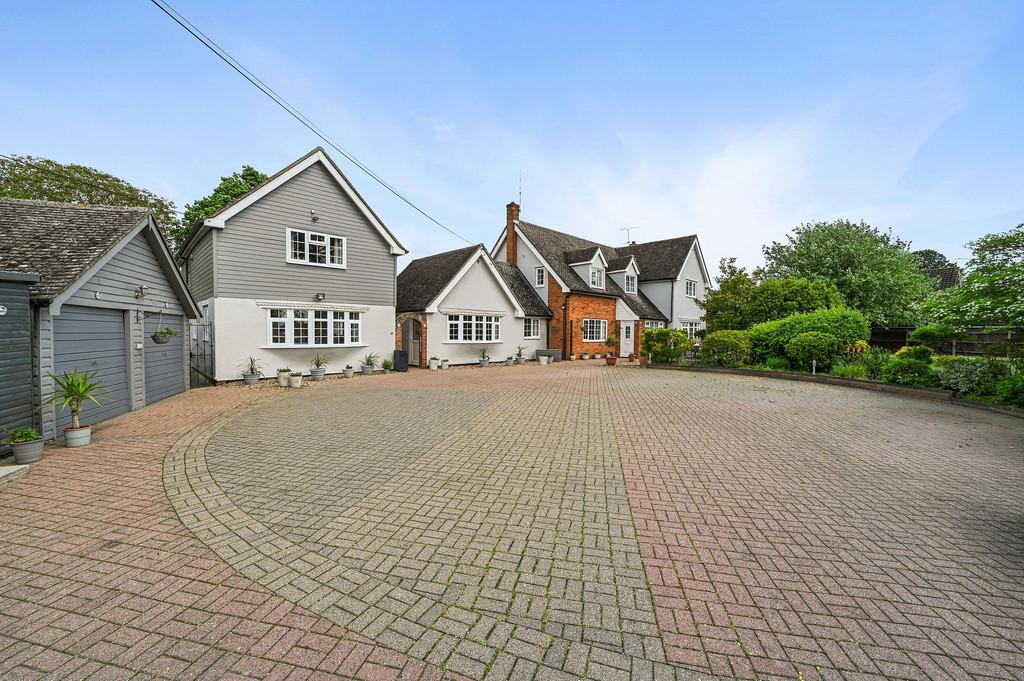 Audley End, Halstead CO9 6 bed detached house for sale £1,000,000
