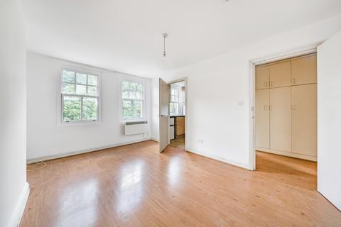 1 bedroom apartment to rent, Rushey Green London SE6