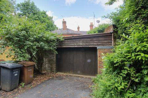 2 bedroom terraced house for sale, Romsey