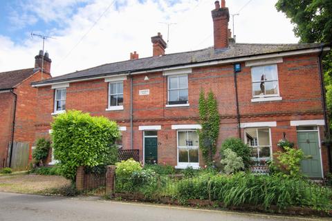 2 bedroom terraced house for sale, Romsey