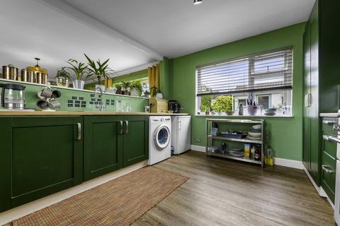 32 Brynau Road, Taffs Well, Cardiff, CF15 7SA