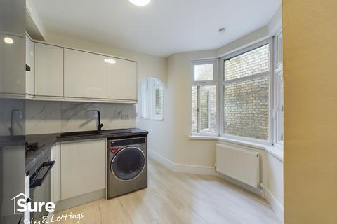 1 bedroom ground floor flat for sale, Oakleigh Road North, London, Greater London, N20 0SP