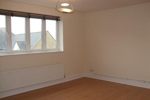 2 bedroom apartment to rent, Roxwell Road, Chelmsford CM1