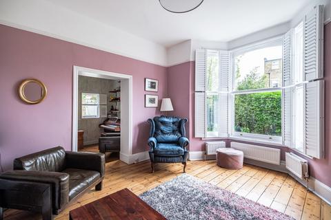 22 Romilly Road, London, N4 2QX