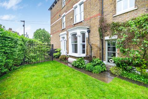 22 Romilly Road, London, N4 2QX