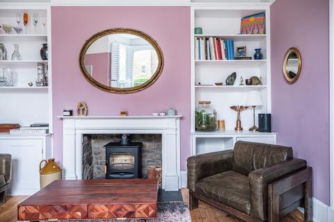 22 Romilly Road, London, N4 2QX
