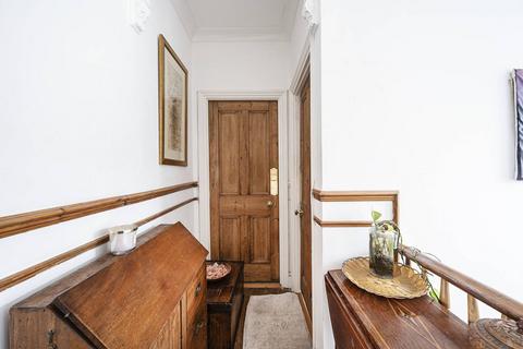 138 Durrington Road, London, E5 0HS