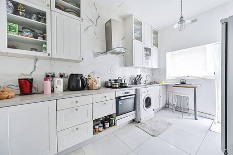 138 Durrington Road, London, E5 0HS