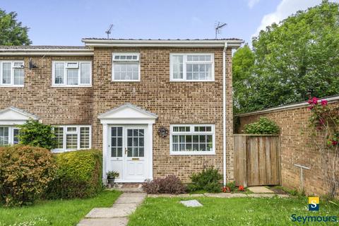 20 Findlay Drive, Guildford, GU3 3HT