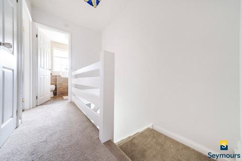 20 Findlay Drive, Guildford, GU3 3HT