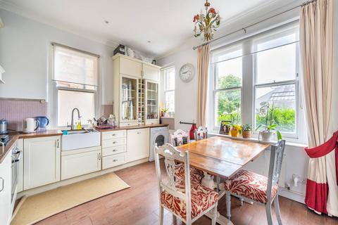 3 bedroom flat to rent, Castellain Road, Maida Vale, London, W9