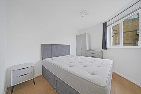 1 bedroom flat to rent, Quilting Court, Garter Way, London