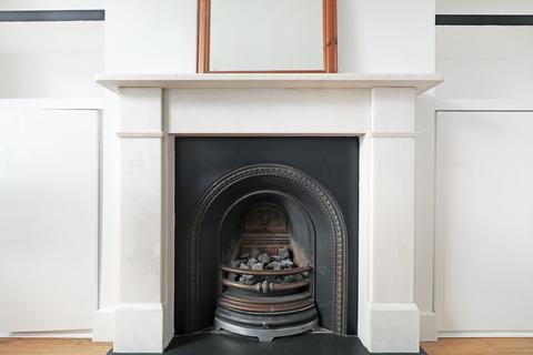 undefined, Brook Drive, London