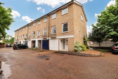 6 Fairview Close, Woking, GU22 7NT