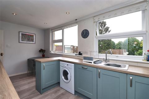 6 Fairview Close, Woking, GU22 7NT