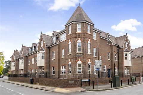 3 bedroom flat for sale, Bentley Place, 57-59 Baker Street, Weybridge, Surrey, KT13