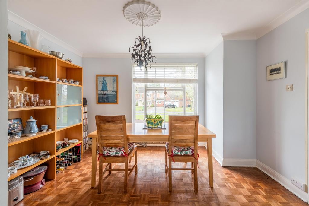 Hither Chantlers, Langton Green... 4 bed detached house for sale £