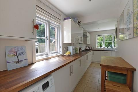 5 Douglas Road, Tonbridge, TN9 2ST