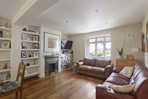 5 Douglas Road, Tonbridge, TN9 2ST