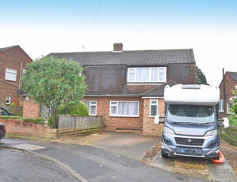 Hillary Road, Maidstone 3 bed semidetached house for sale £325,000