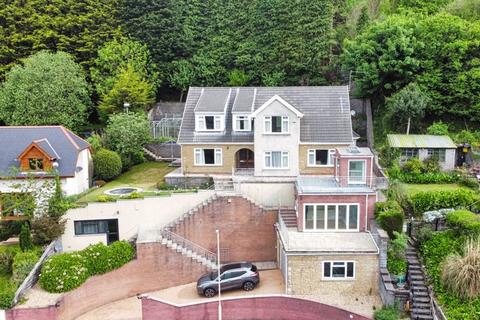 4 bedroom detached house for sale, 7 Ynysbryn Close, Talbot Green, CF72 8AX