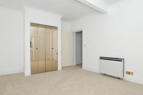 1 bedroom ground floor flat to rent, Tanners Lane, Haslemere