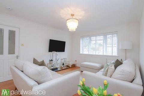 3 bedroom semi-detached house for sale, Cobham Road, Ware